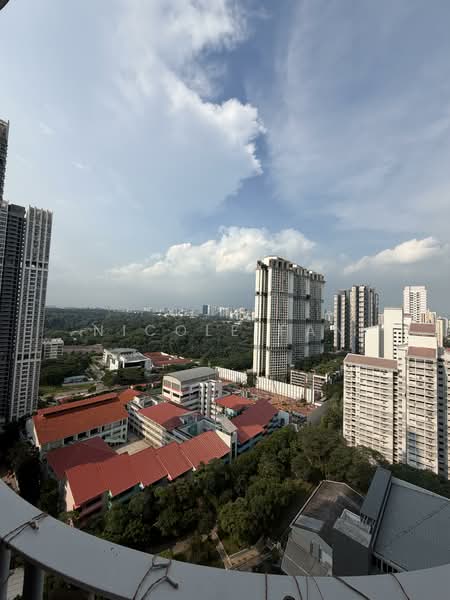 Queens Peak, 1 Dundee Road, 1 Bedroom, 484 sqft, Condominium For Sale, by Nicole Fan, 500146907 - Exterior - PropertyGuru.com.sg