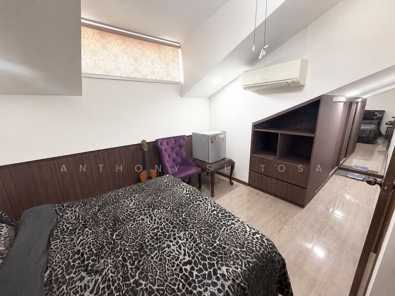 71 Bedok Ria Crescent, 71 Bedok Ria Crescent, Room Rental, 150 sqft, Semi-Detached House For Rent, by Anthony Sentosa, 500146918 - Bedroom - PropertyGuru.com.sg
