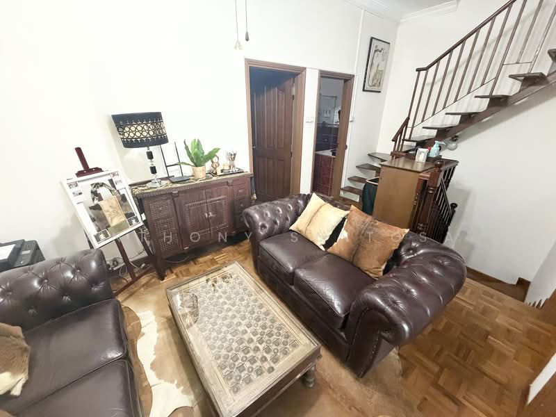 71 Bedok Ria Crescent, 71 Bedok Ria Crescent, Room Rental, 150 sqft, Semi-Detached House For Rent, by Anthony Sentosa, 500146918 - Living Room - PropertyGuru.com.sg
