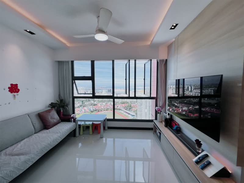 445A Clementi Avenue 3, 445A Clementi Avenue 3, 3 Bedrooms, 1,001 sqft, HDB Flat For Sale, by Julian Li, 500146921 - Living Room - PropertyGuru.com.sg