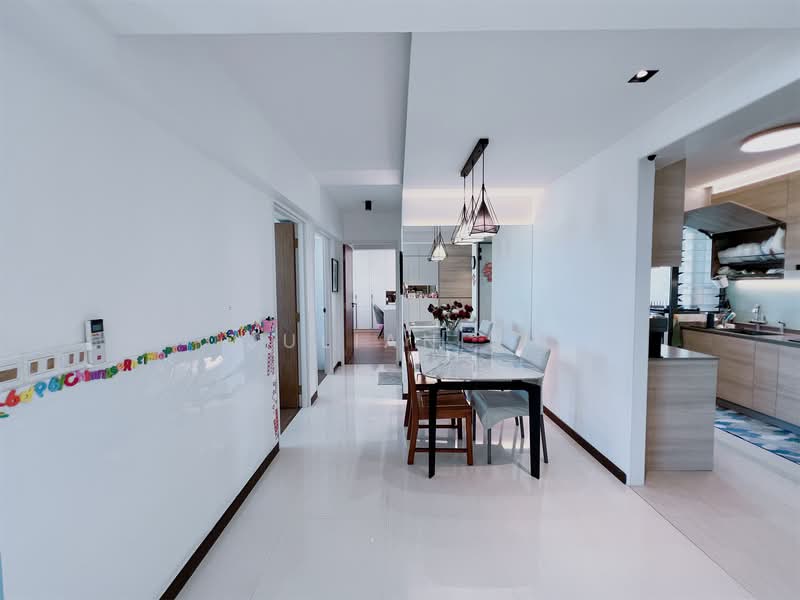 445A Clementi Avenue 3, 445A Clementi Avenue 3, 3 Bedrooms, 1,001 sqft, HDB Flat For Sale, by Julian Li, 500146921 - Dining Room - PropertyGuru.com.sg