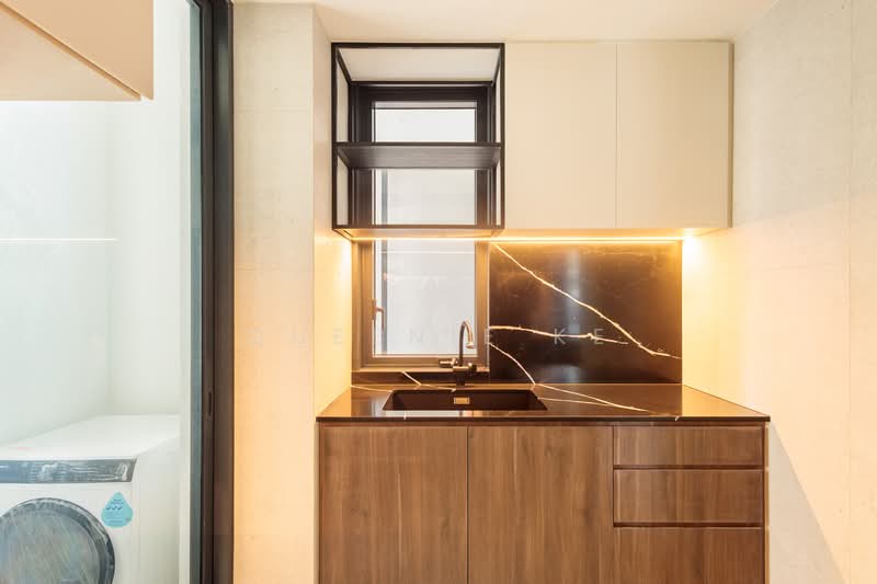 Jervois Mansion, 10 Jervois Close, 4 Bedrooms, 1,475 sqft, Condominium For Sale, by Queenie Ke, 500146927 - Kitchen - PropertyGuru.com.sg