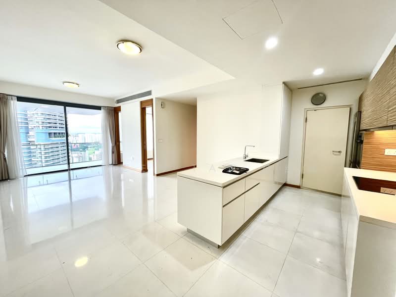 Concourse Skyline, 300 Beach Road, 2 Bedrooms, 1,087 sqft, Condominium For Rent, by Kareen Tan 陳約廷, 500146937 - Living Room - PropertyGuru.com.sg