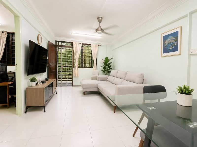 112 Commonwealth Crescent, 112 Commonwealth Crescent, 2 Bedrooms, 861 sqft, HDB Flat For Sale, by Angela Ng, 500146945 - Living Room - PropertyGuru.com.sg