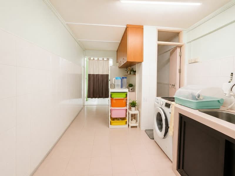 112 Commonwealth Crescent, 112 Commonwealth Crescent, 2 Bedrooms, 861 sqft, HDB Flat For Sale, by Angela Ng, 500146945 - Kitchen - PropertyGuru.com.sg