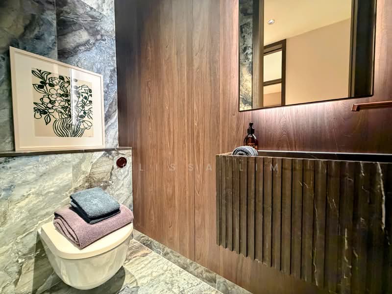 MEYER BLUE, 83 Meyer Road, 4 Bedrooms, 1,733 sqft, Condominium For Sale, by Melissa Lim, 500146949 - Bathroom - PropertyGuru.com.sg