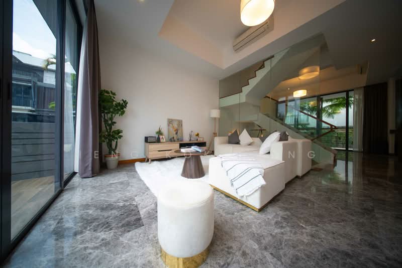 Alana, 194 Sunrise Terrace, 4 Bedrooms, 3,122 sqft, Cluster House For Sale, by Heng Kok Liang, 500146955 - Living Room - PropertyGuru.com.sg