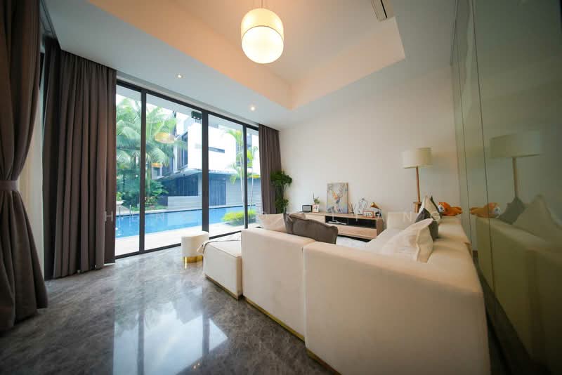 Alana, 194 Sunrise Terrace, 4 Bedrooms, 3,122 sqft, Cluster House For Sale, by Heng Kok Liang, 500146955 - Living Room - PropertyGuru.com.sg