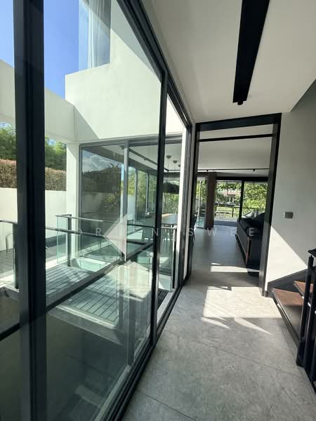Ocean 8, Ocean Drive, 5 Bedrooms, 4,500 sqft, Corner Terrace For Sale, by Doreen Swee, 500146964 - Living Room - PropertyGuru.com.sg