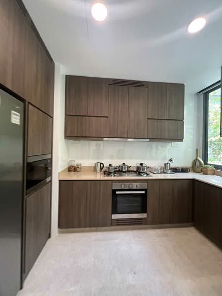 Greenwood Mews, 271 Greenwood Avenue, 4 Bedrooms, 3,154 sqft, Cluster House For Sale, by Heng Kok Liang, 500146969 - Kitchen - PropertyGuru.com.sg