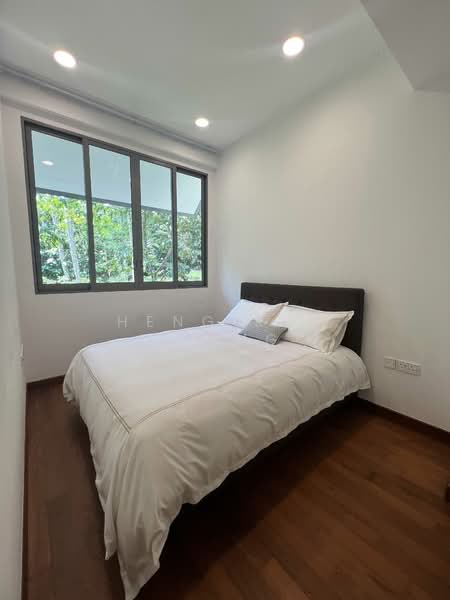 Greenwood Mews, 271 Greenwood Avenue, 4 Bedrooms, 3,154 sqft, Cluster House For Sale, by Heng Kok Liang, 500146969 - Bedroom - PropertyGuru.com.sg