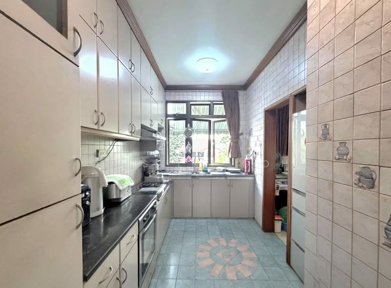 Nim Gardens, 71 Nim Road, 3 Bedrooms, 2,217 sqft, Condominium For Sale, by Qristine Goh, 500146974 - Kitchen - PropertyGuru.com.sg