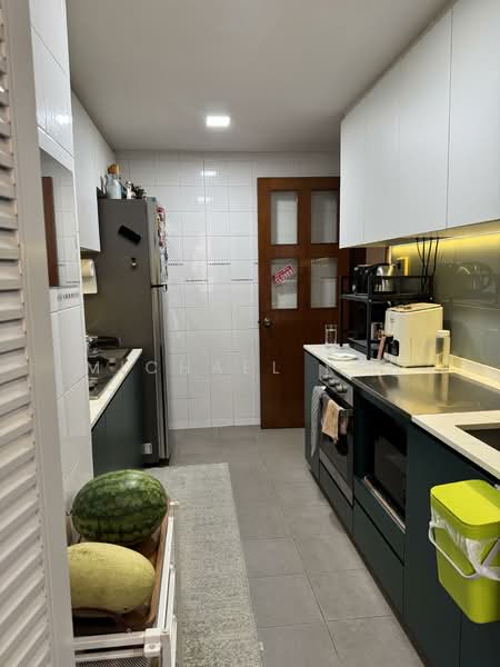 The Florida, 76 Hougang Avenue 7, 3 Bedrooms, 1,300 sqft, Condominium For Rent, by Michael Koh, 500146977 - Kitchen - PropertyGuru.com.sg