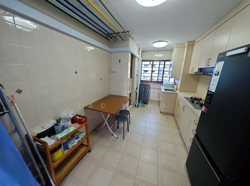 534 Bedok North Street 3, 534 Bedok North Street 3, 1 Bedroom, 484 sqft, HDB Flat For Rent, by Zac Mohd, 500146978 - Kitchen - PropertyGuru.com.sg