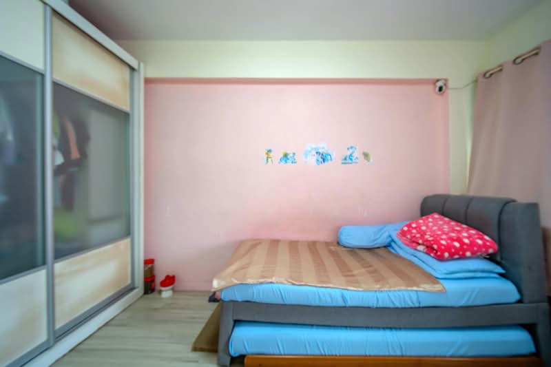387 Tampines Street 32, 387 Tampines Street 32, 4 Bedrooms, 1,356 sqft, HDB Flat For Sale, by Eddie Tan, 500146984 - Bedroom - PropertyGuru.com.sg