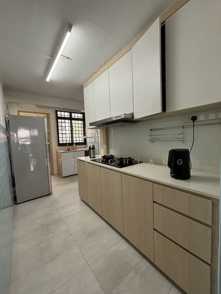 3 Upper Aljunied Lane, 3 Upper Aljunied Lane, Room Rental, 120 sqft, HDB Flat For Rent, by Betty Chiang, 500146999 - Kitchen - PropertyGuru.com.sg