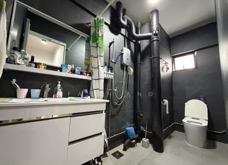 125 Bukit Batok Central, 125 Bukit Batok Central, 3 Bedrooms, 1,614 sqft, HDB Flat For Sale, by Faith Ang, 500147001 - Bathroom - PropertyGuru.com.sg