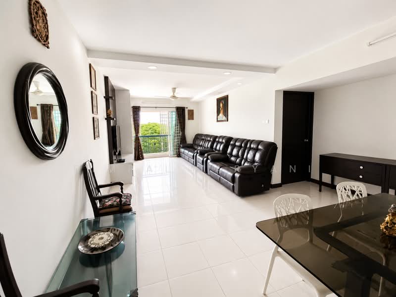Melville Park, 18 Simei Street 1, 3 Bedrooms, 1,345 sqft, Apartment For Sale, by Dimpal Daryani, 500147009 - Living Room - PropertyGuru.com.sg
