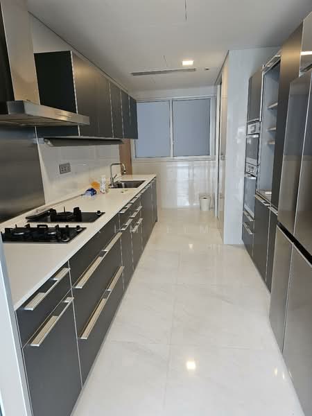 St. Regis Residences Singapore, 33 Tanglin Road, 4 Bedrooms, 2,123 sqft, Apartment For Sale, by Kim Lim, 500147013 - Kitchen - PropertyGuru.com.sg
