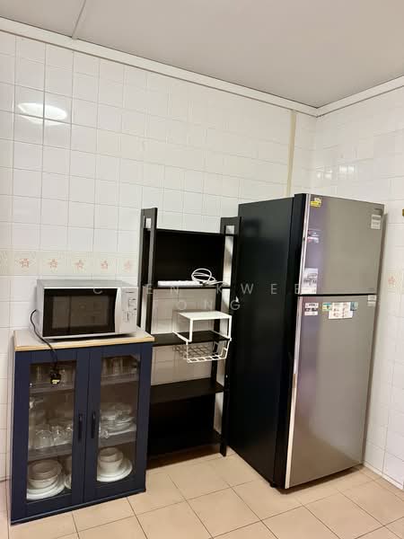 358 Tampines Street 33, 358 Tampines Street 33, 3 Bedrooms, 1,152 sqft, HDB Flat For Rent, by Chen Kwee Fong, 500147025 - Kitchen - PropertyGuru.com.sg