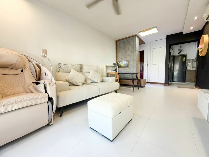 326D Anchorvale Road, 326D Anchorvale Road, 3 Bedrooms, 990 sqft, HDB Flat For Sale, by Yuna Lim, 500147027 - Living Room - PropertyGuru.com.sg