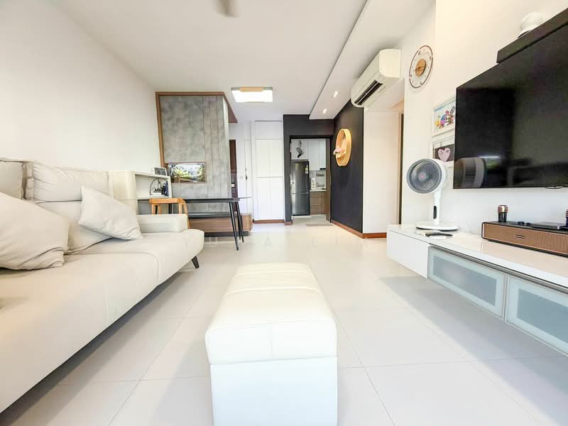 326D Anchorvale Road, 326D Anchorvale Road, 3 Bedrooms, 990 sqft, HDB Flat For Sale, by Yuna Lim, 500147027 - Living Room - PropertyGuru.com.sg