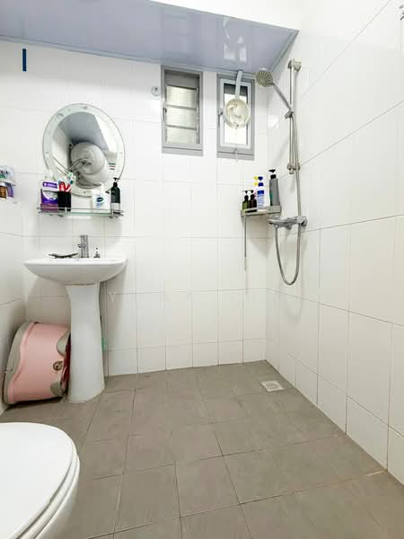 326D Anchorvale Road, 326D Anchorvale Road, 3 Bedrooms, 990 sqft, HDB Flat For Sale, by Yuna Lim, 500147027 - Bathroom - PropertyGuru.com.sg