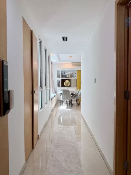Parc Emily, 5 Mount Emily Road, 2 Bedrooms, 1,001 sqft, Condominium For Sale, by Lynn Er, 500147042 - Corridor - PropertyGuru.com.sg