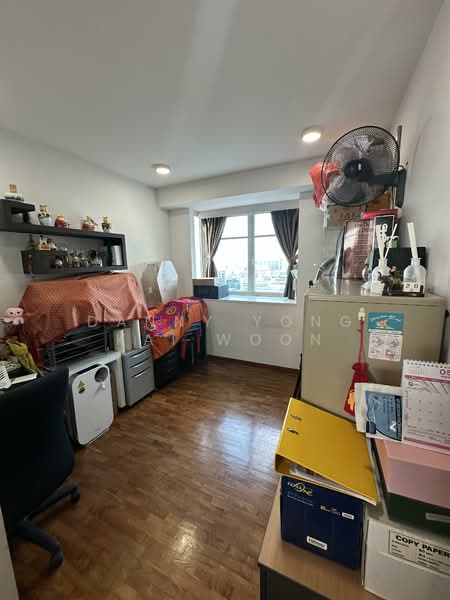 The Jade, 9 Bukit Batok Central Link, 3 Bedrooms, 1,475 sqft, Condominium For Sale, by Danny Yong Kai Woon, 500147053 - 3rd Bedroom - PropertyGuru.com.sg