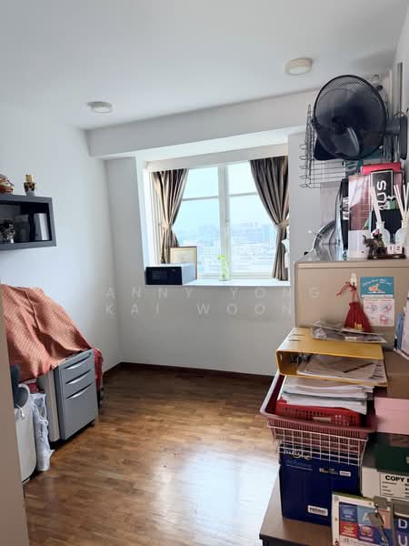 The Jade, 9 Bukit Batok Central Link, 3 Bedrooms, 1,475 sqft, Condominium For Sale, by Danny Yong Kai Woon, 500147053 - 3rd bedroom - PropertyGuru.com.sg