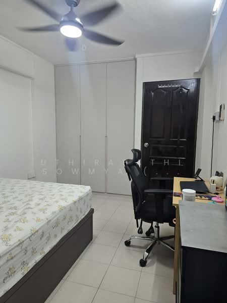 283 Bukit Batok East Avenue 3, 283 Bukit Batok East Avenue 3, 2 Bedrooms, 689 sqft, HDB Flat For Sale, by Uthirapathi Sowmya (Sowmya), 500147059 - Bedroom - PropertyGuru.com.sg