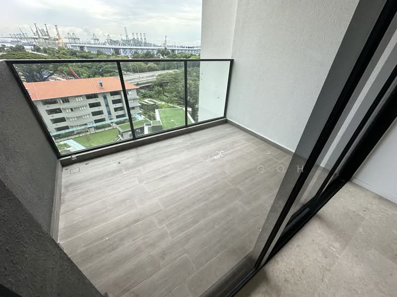 Avenue South Residence, 11 Silat Avenue, 2 Bedrooms, 721 sqft, Condominium For Sale, by Wendeline Goh, 500147064 - Balcony - PropertyGuru.com.sg