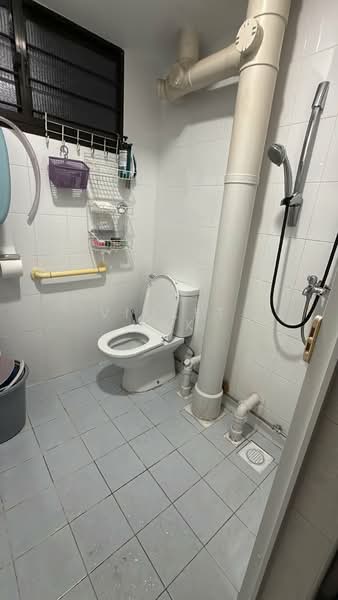 41 Cambridge Road, 41 Cambridge Road, Room Rental, 120 sqft, HDB Flat For Rent, by Violet Mak, 500147069 - Bathroom - PropertyGuru.com.sg