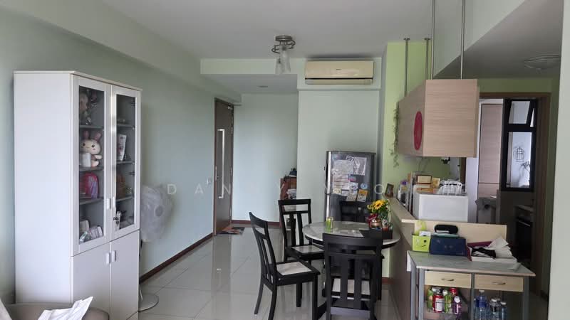 Parc Vera, Hougang Street 32, 2 Bedrooms, 786 sqft, Condominium For Sale, by Danny Yeo, 500147076 - Living Room - PropertyGuru.com.sg
