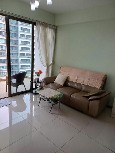 Parc Vera, Hougang Street 32, Hougang / Punggol / Sengkang, 2 Bedrooms, 786 sqft, Condominium For Sale, by Danny Yeo, 500147076 - Living Room - PropertyGuru.com.sg