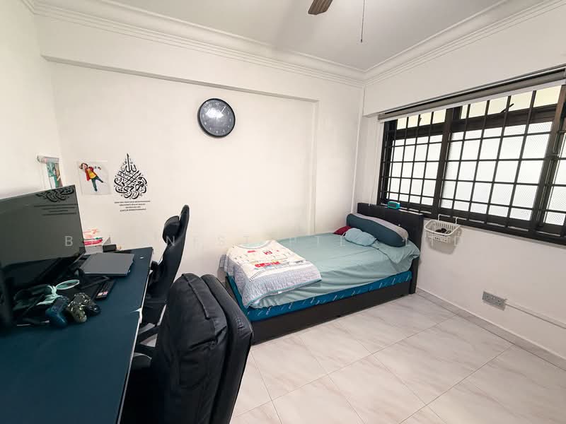 150 Jalan Teck Whye, 150 Jalan Teck Whye, 3 Bedrooms, 1,076 sqft, HDB Flat For Sale, by KENNETH CHUA, 500147079 - Bedroom - PropertyGuru.com.sg