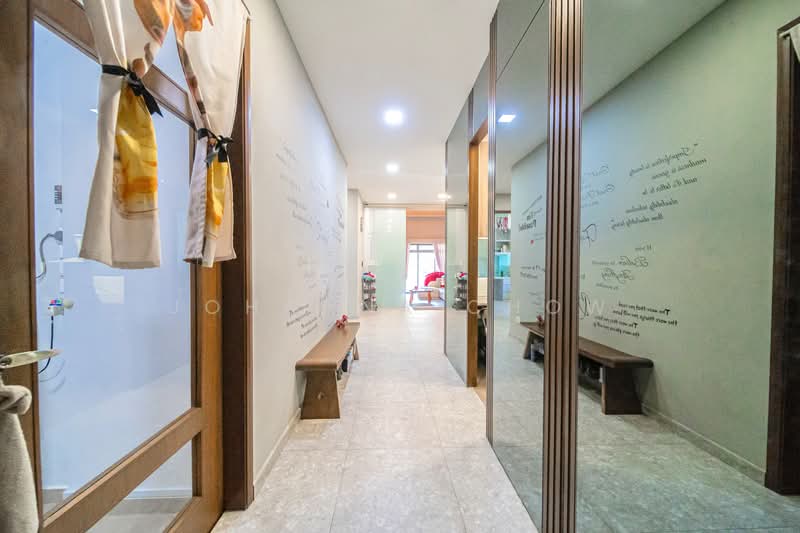 Villas Laguna, 366 Upper East Coast Road, 3 Bedrooms, 1,496 sqft, Condominium For Sale, by Johanna Chow, 500147082 - Corridor - PropertyGuru.com.sg
