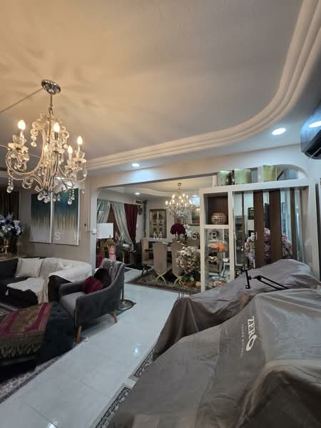 102 Simei Street 1, 102 Simei Street 1, 3 Bedrooms, 1,313 sqft, HDB Flat For Sale, by Sham Misbah, 500147085 - Living Room - PropertyGuru.com.sg