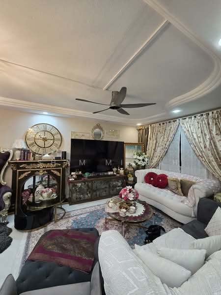 102 Simei Street 1, 102 Simei Street 1, 3 Bedrooms, 1,313 sqft, HDB Flat For Sale, by Sham Misbah, 500147085 - Living Room - PropertyGuru.com.sg