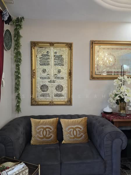 102 Simei Street 1, 102 Simei Street 1, 3 Bedrooms, 1,313 sqft, HDB Flat For Sale, by Sham Misbah, 500147085 - Living Room - PropertyGuru.com.sg