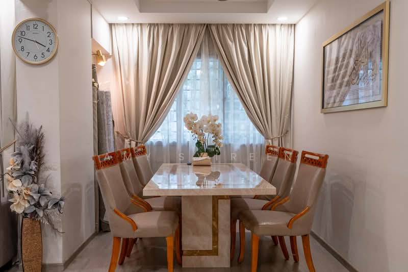 724 Tampines Street 71, 724 Tampines Street 71, 3 Bedrooms, 1,345 sqft, HDB Flat For Sale, by Amy Syireen, 500147093 - Dining Room - PropertyGuru.com.sg