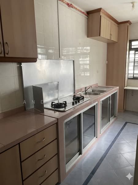144 Lorong 2 Toa Payoh, 144 Lorong 2 Toa Payoh, 3 Bedrooms, 969 sqft, HDB Flat For Sale, by Andrew Seah, 500147103 - Kitchen - PropertyGuru.com.sg