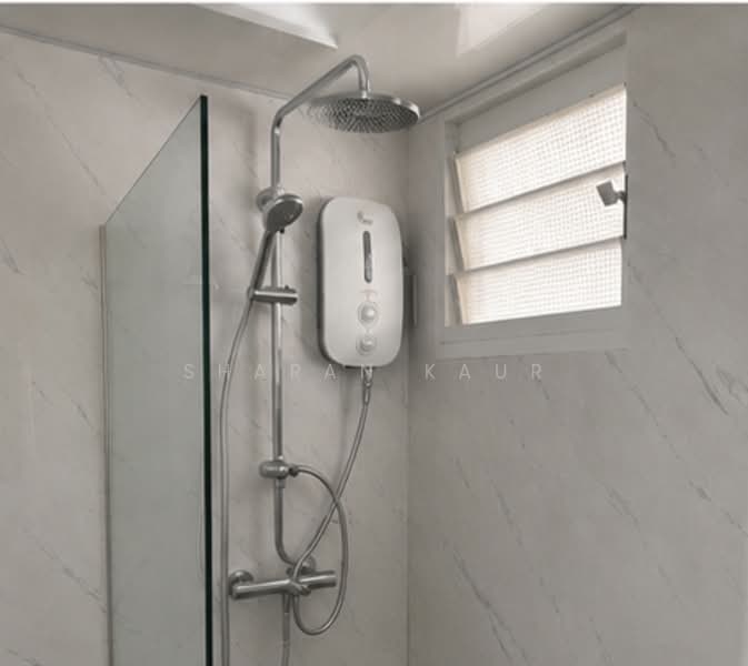 217C Sumang Walk, 217C Sumang Walk, 3 Bedrooms, 1,001 sqft, HDB Flat For Rent, by Sharan Kaur, 500147114 - Bathroom - PropertyGuru.com.sg