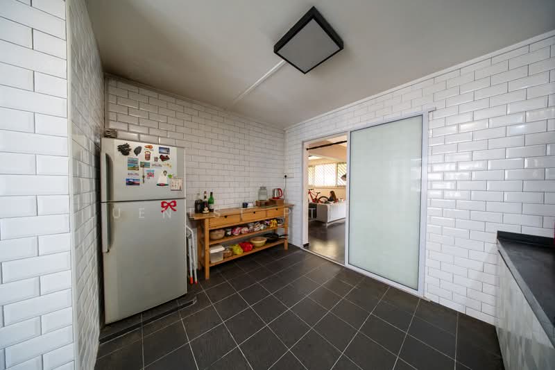 482 Pasir Ris Drive 4, 482 Pasir Ris Drive 4, 3 Bedrooms, 1,109 sqft, HDB Flat For Sale, by JOREEN LIM, 500147116 - Kitchen - PropertyGuru.com.sg