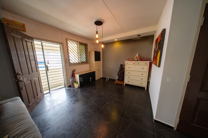 482 Pasir Ris Drive 4, 482 Pasir Ris Drive 4, 3 Bedrooms, 1,109 sqft, HDB Flat For Sale, by JOREEN LIM, 500147116 - Entrance - PropertyGuru.com.sg