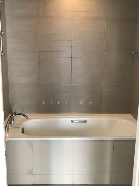 The Sail @ Marina Bay, 6 Marina Boulevard, 2 Bedrooms, 893 sqft, Condominium For Rent, by FiFi Ng, 500147120 - Bathroom - PropertyGuru.com.sg