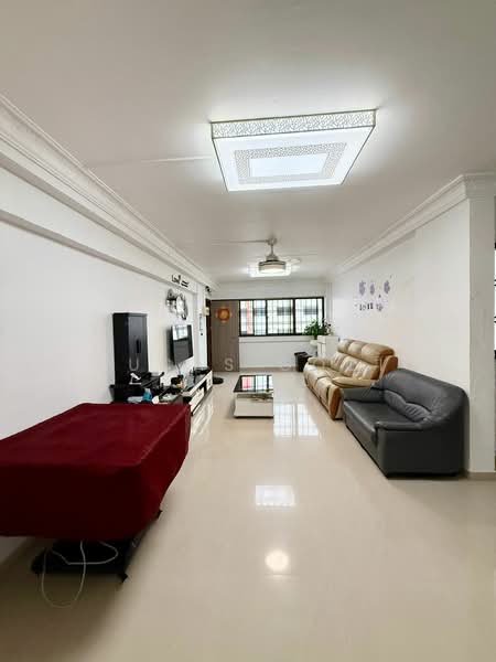 394 Yishun Avenue 6, 394 Yishun Avenue 6, 3 Bedrooms, 1,130 sqft, HDB Flat For Sale, by Lucas Gooi, 500147121 - Living Room - PropertyGuru.com.sg