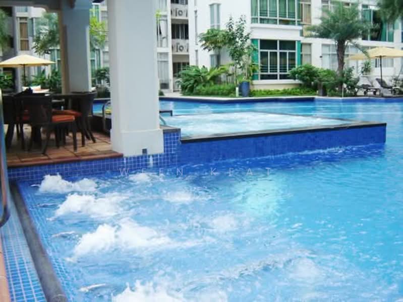 The Lakeshore, 31 Jurong West Street 41, Room Rental, 1,250 sqft, Condominium For Rent, by Ween Keat, 500147124 - Pool - PropertyGuru.com.sg