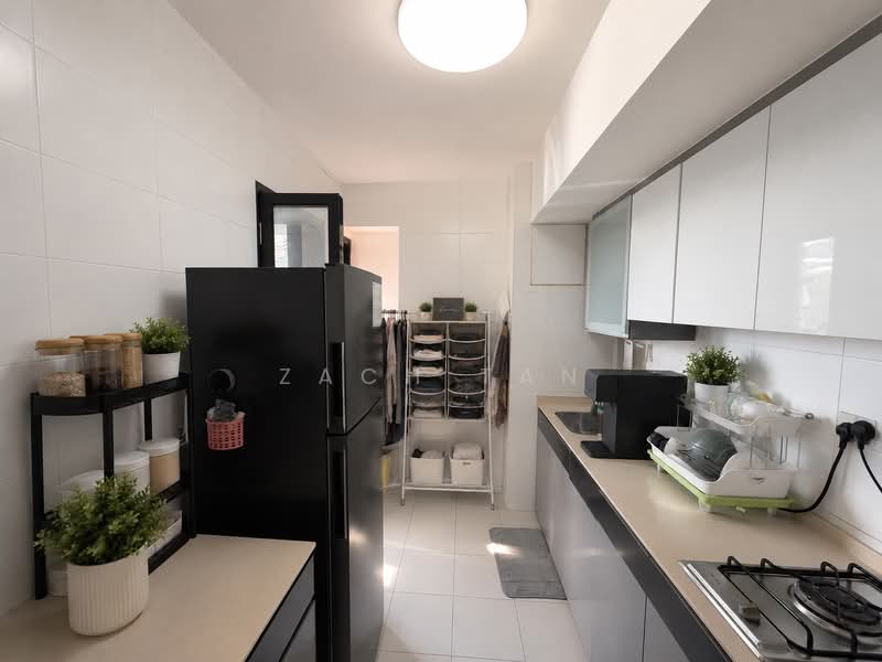 89 Dawson Road, 89 Dawson Road, 3 Bedrooms, 893 sqft, HDB Flat For Sale, by Zach Tan, 500147130 - Kitchen - PropertyGuru.com.sg