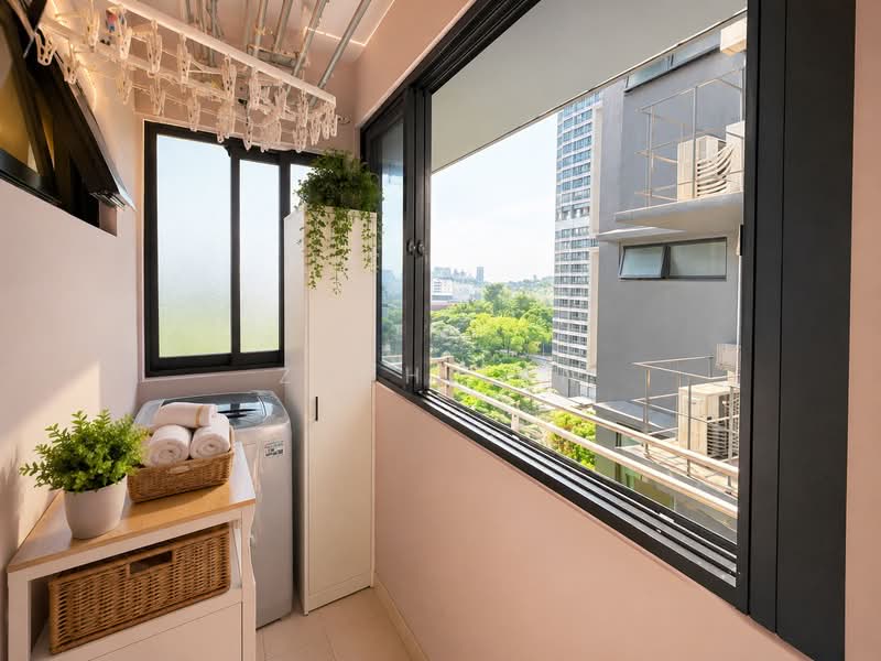 89 Dawson Road, 89 Dawson Road, 3 Bedrooms, 893 sqft, HDB Flat For Sale, by Zach Tan, 500147130 - Balcony - PropertyGuru.com.sg